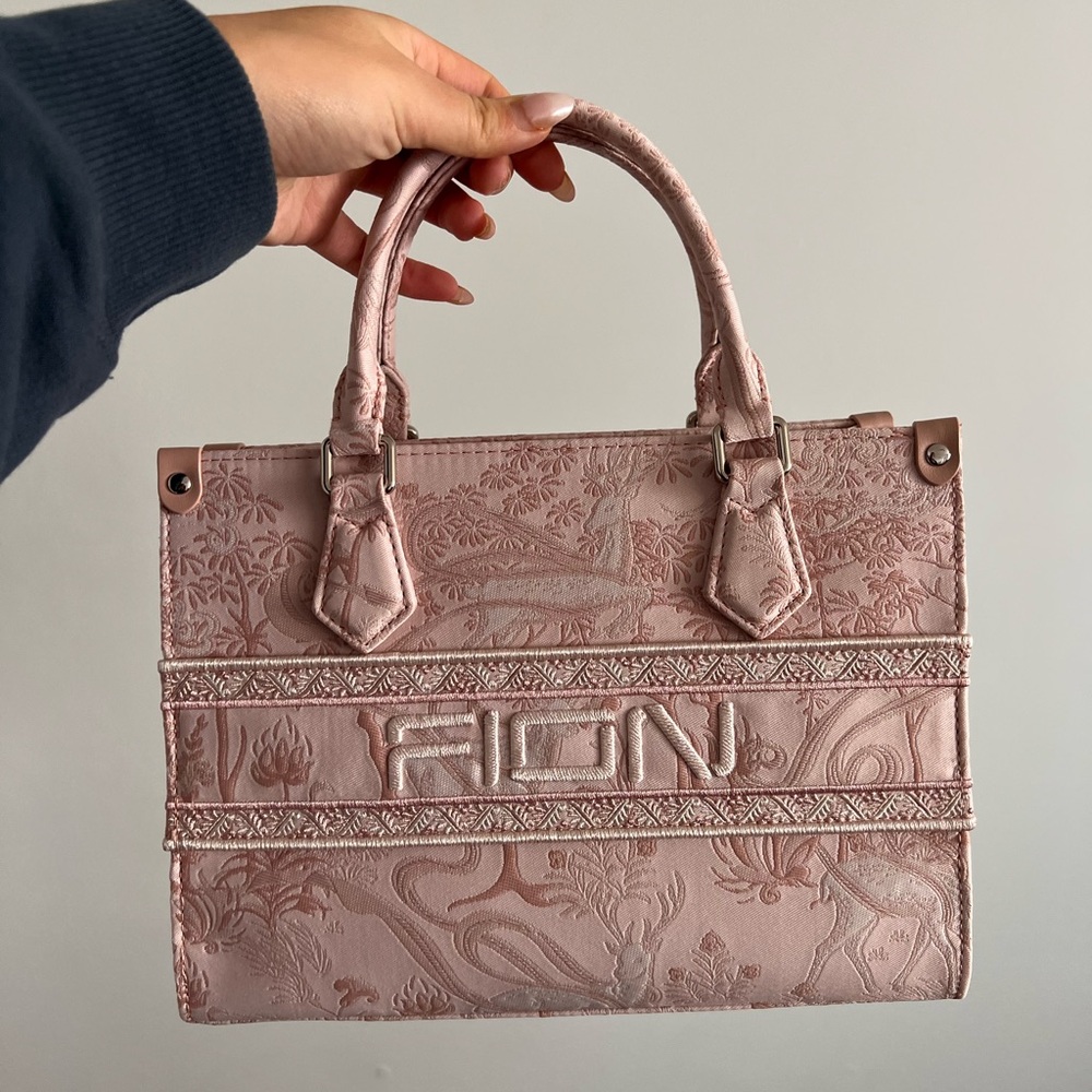 FION Heartbeat Jacquard Leather Large Tote Bag